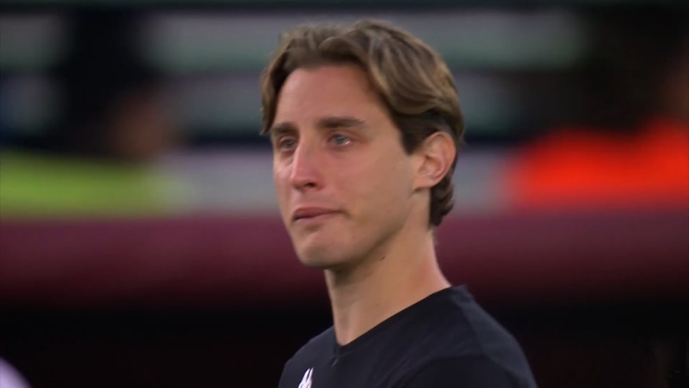 Anika Neuer beim Handballspiel