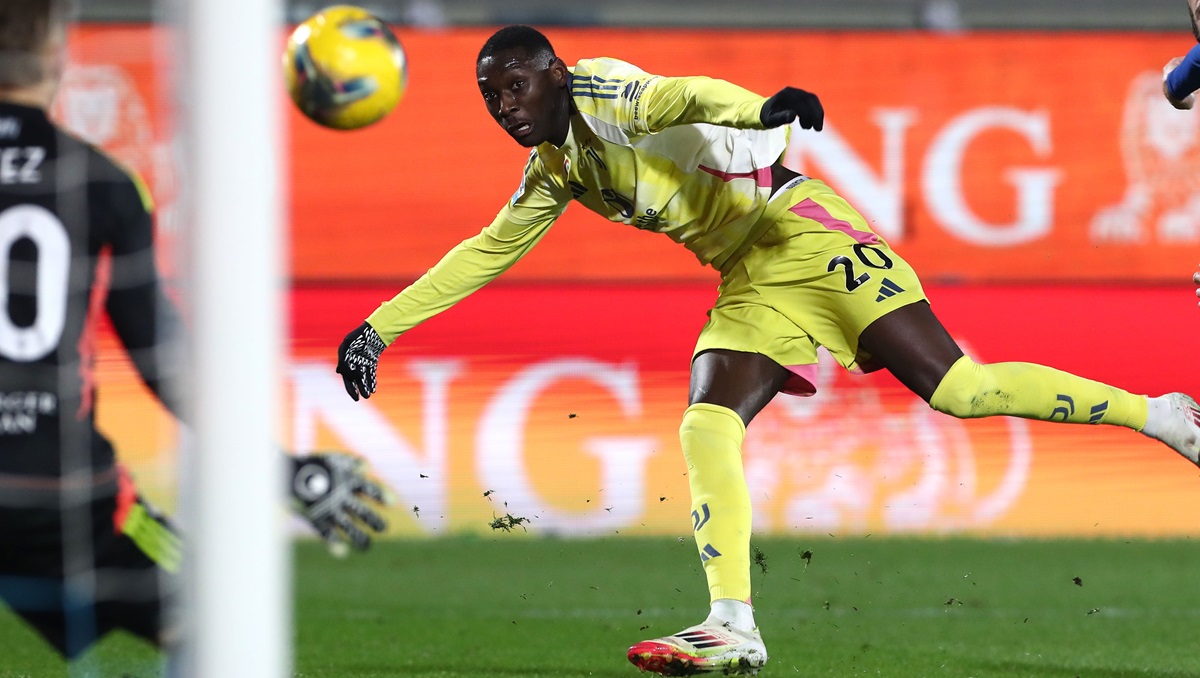 Randal Kolo Muani in Juventus kit, reflecting on his career