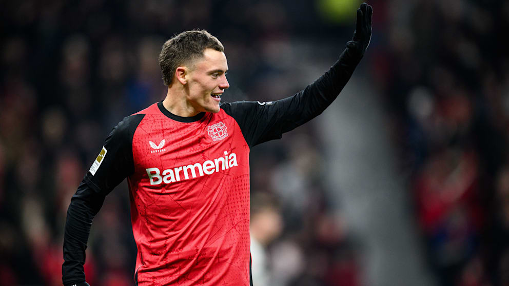 Florian Wirtz im Bayer Leverkusen Trikot – Transfer-Gerüchte um Wirtz zu Bayern