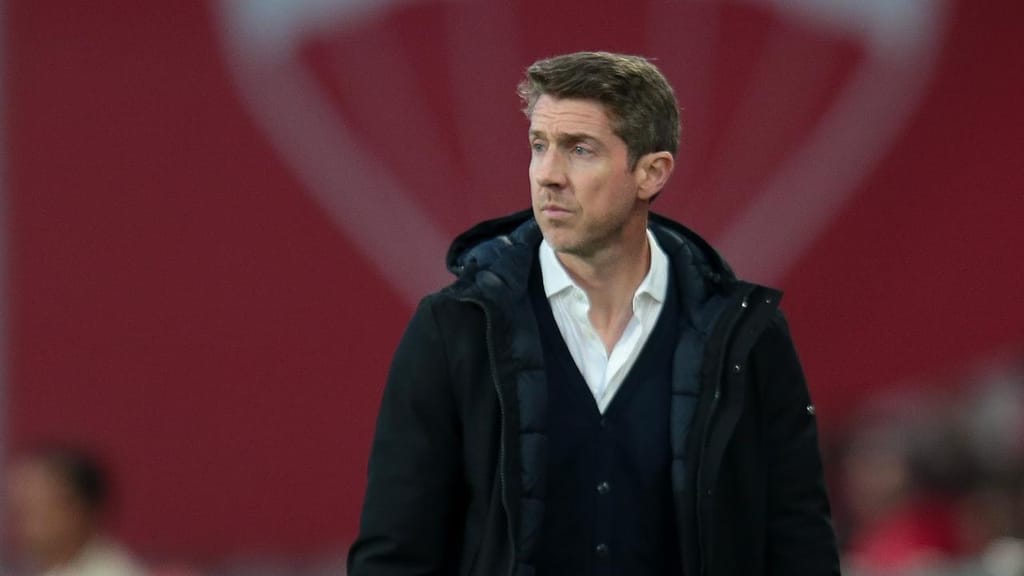 Ação em campo durante partida da Portugal Liga
