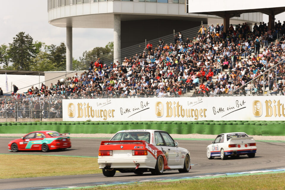 Historische Autos auf dem Hockenheimring