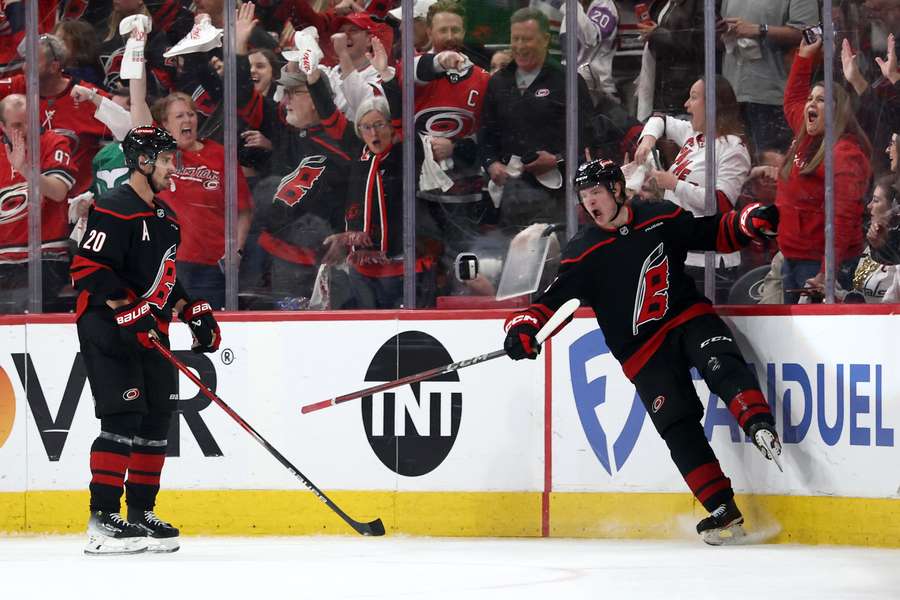 Spielszene des NHL Playoff-Duells Hurricanes – Capitals