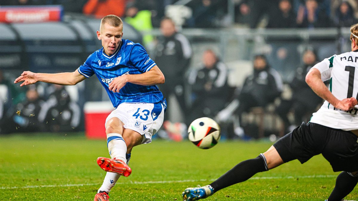 Zdjęcie z meczu Legia Warszawa – Lech Poznań, polski klasyk na Łazienkowskiej