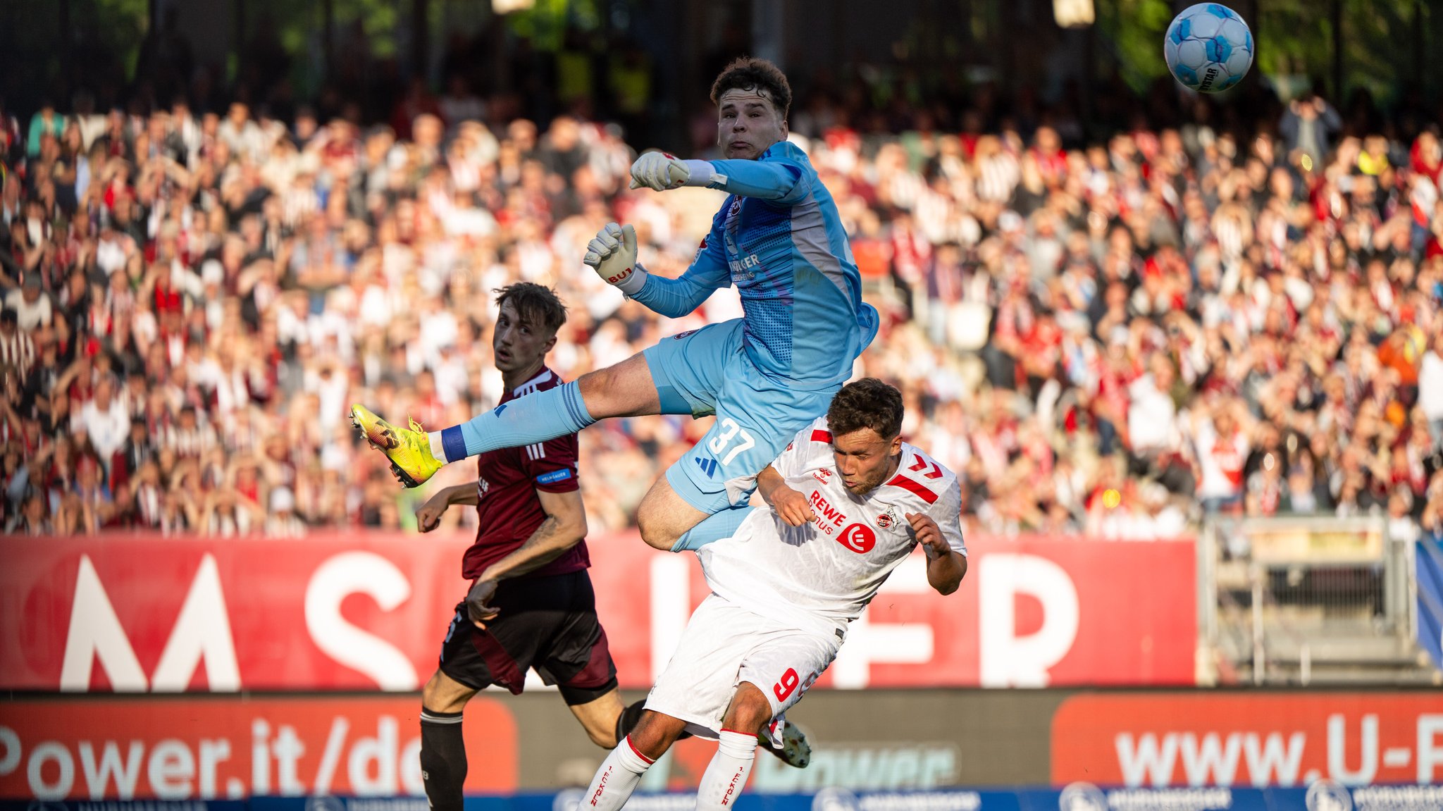 Szene aus dem Spiel SC Verl gegen 1860 München