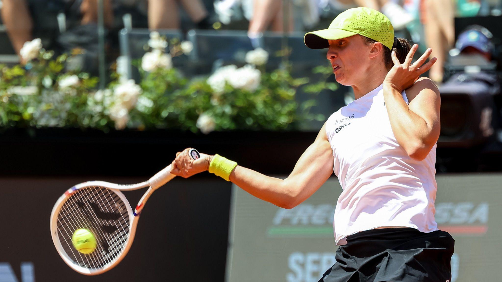 Danielle Collins celebrates her win at the Italian Open