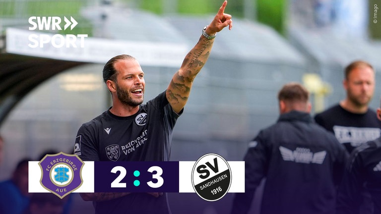 Spielszene FC Erzgebirge Aue im Heimstadion, voller Emotionen und Leidenschaft