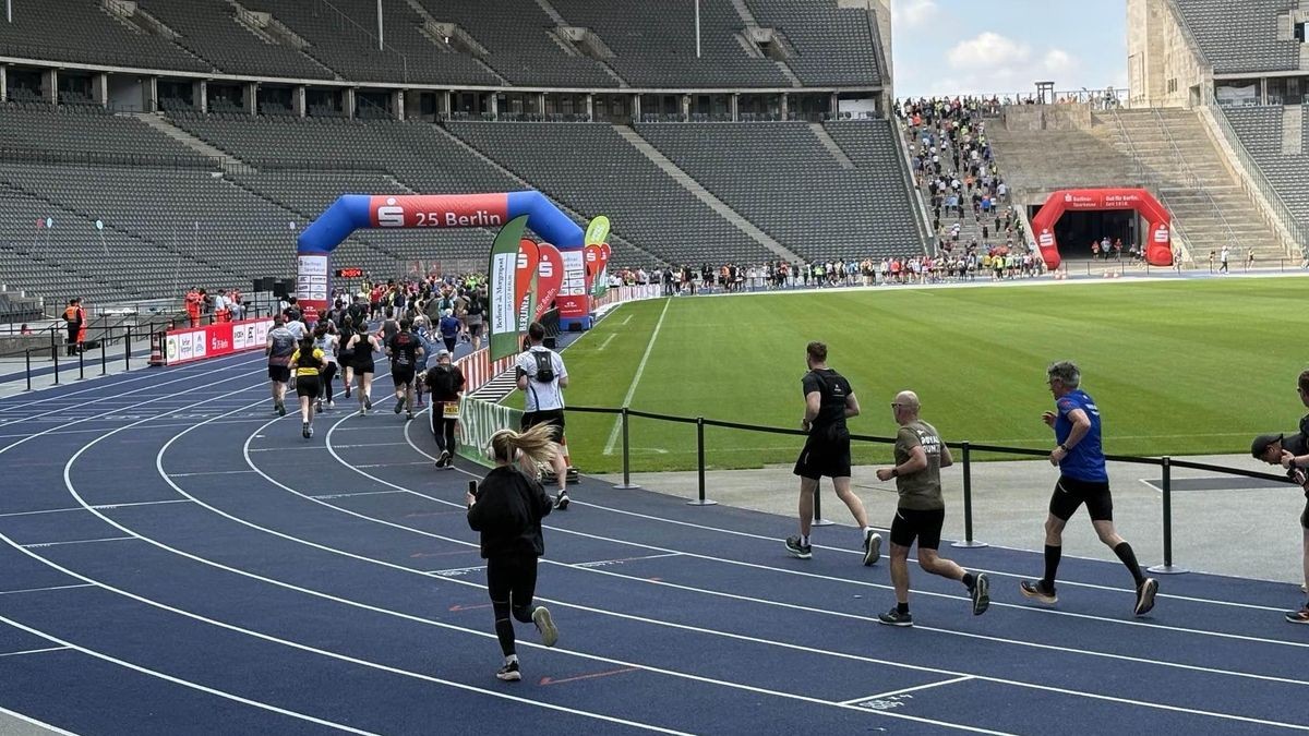 Zieleinlauf beim S25 Berlin im Olympiastadion