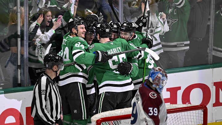 Dallas Stars and Winnipeg Jets in NHL playoffs 2025 action