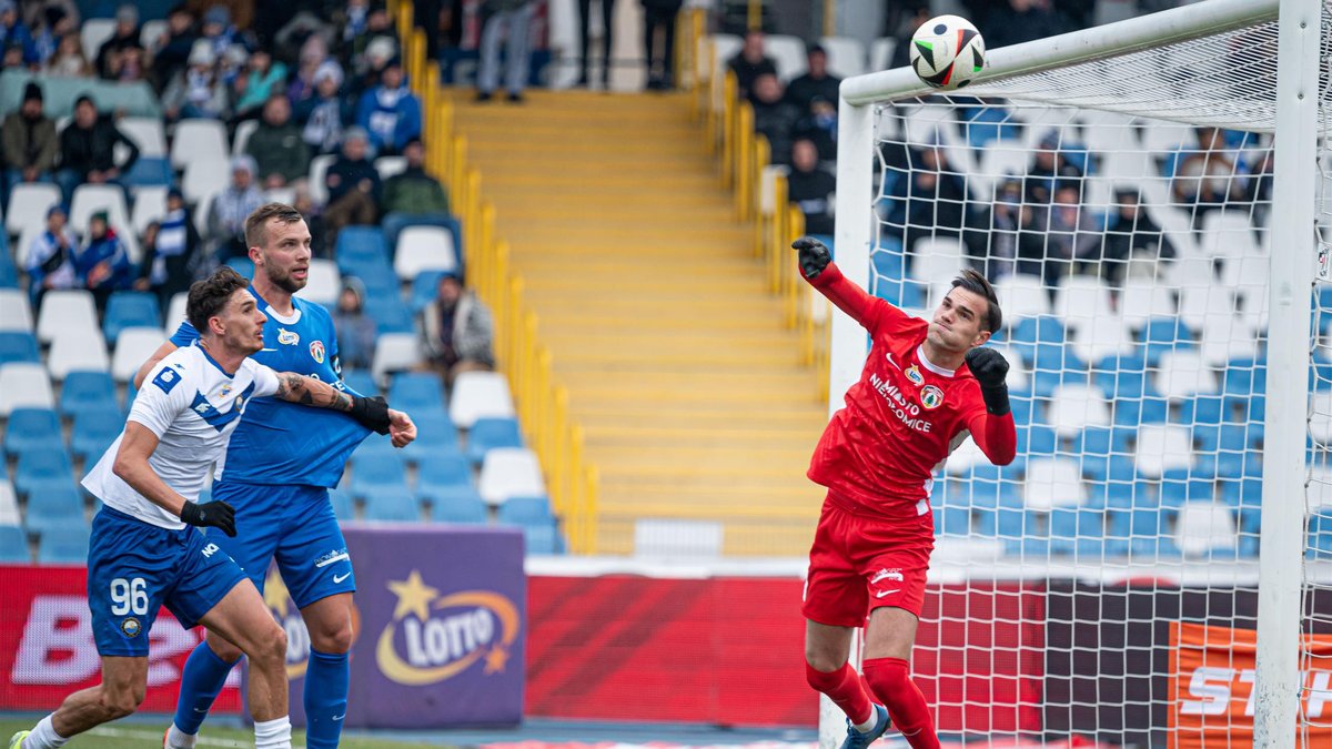 Puszcza – Stal Mielec podczas rywalizacji w Ekstraklasie