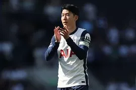 aston villa – tottenham clash action image