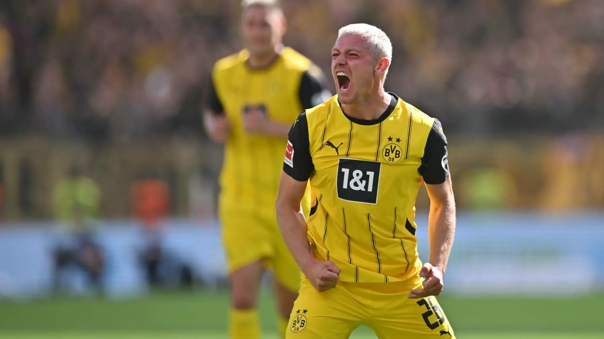 Bundesliga Stream Free – Fußballfans verfolgen das Spiel am Monitor