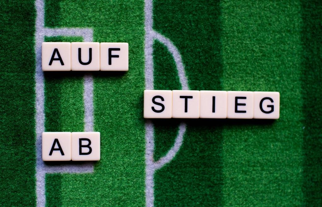Spannende Entscheidungsspiele in der Relegation 2025