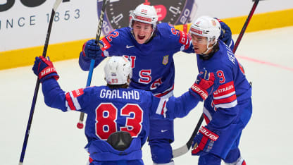 Tage Thompson jubelt nach seinem Tor für Team USA bei der WM 2025
