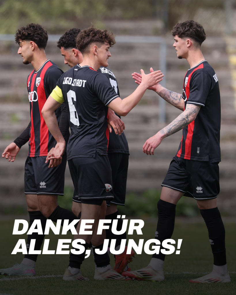 Jubel in der Bayernliga Nord nach einem wichtigen Sieg