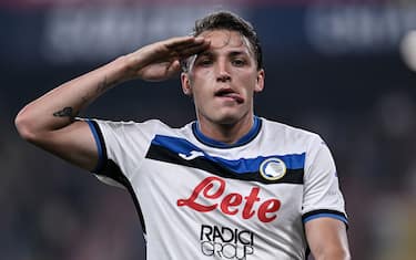 Tifosi del Napoli al Tardini che festeggiano il sogno scudetto