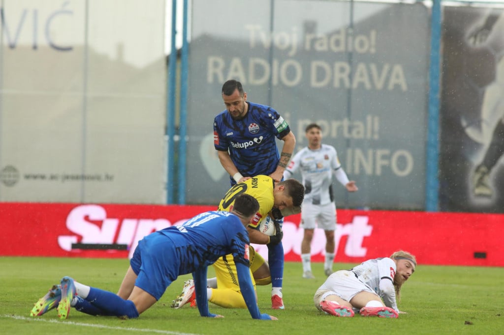 Hajduk – Rijeka derbi utakmica u Splitu