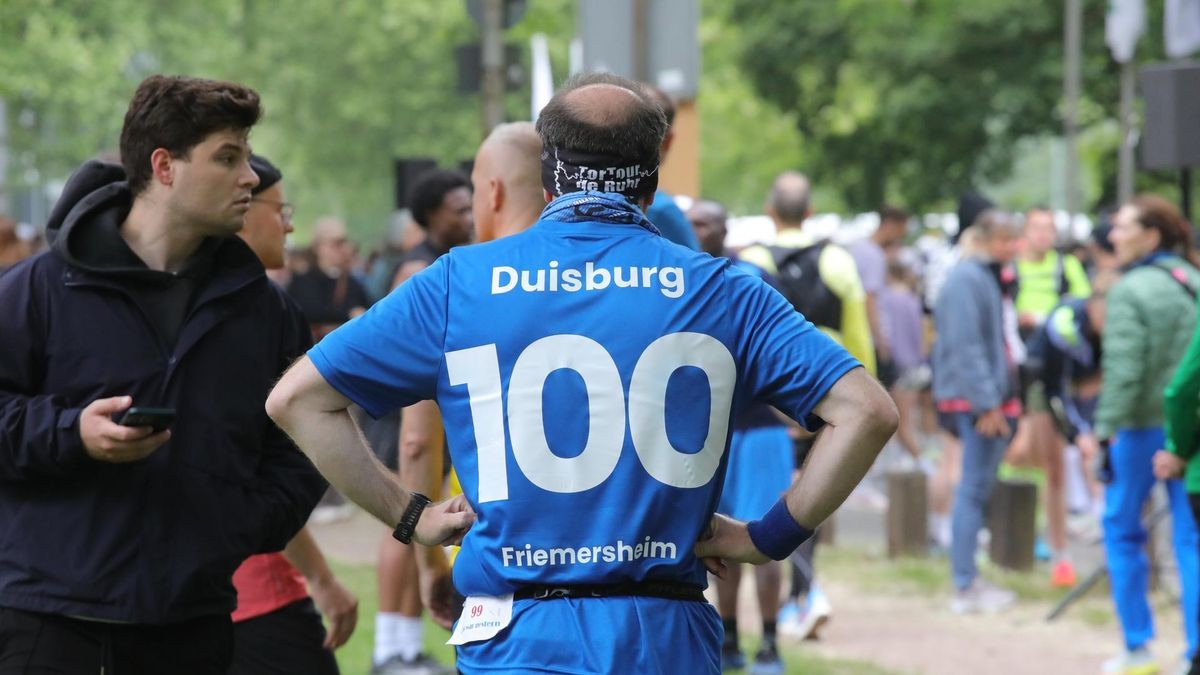 Läuferinnen und Läufer beim Marathon Duisburg 2025