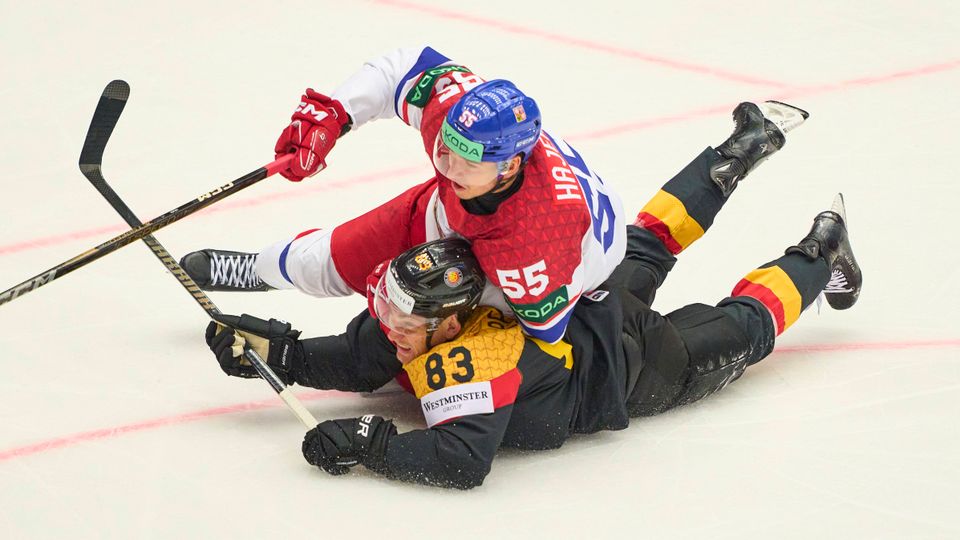 Eishockey-Spiel deutscher Nationalspieler bei der WM 2025 – eishockey heute