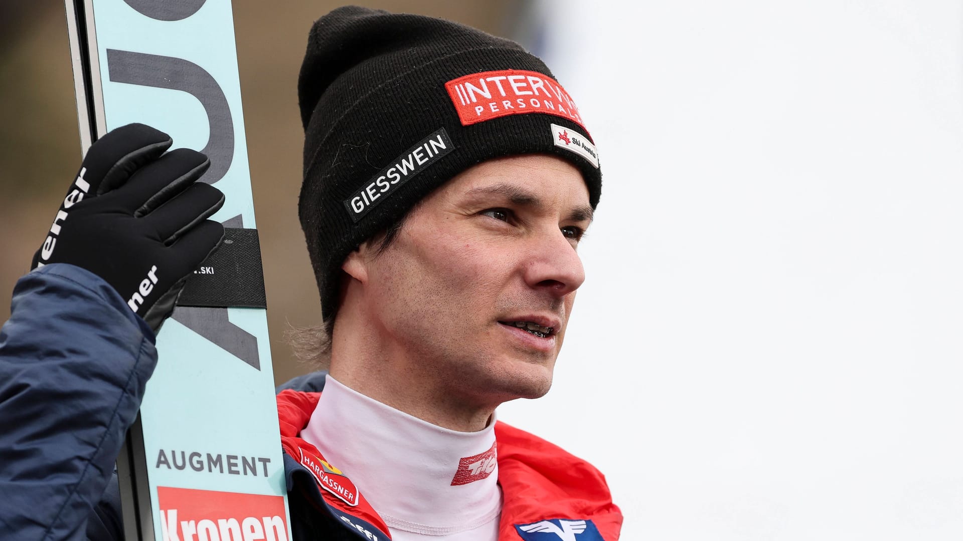 Manuel Fettner bei einem Sprung – einer der letzten in seiner Karriere